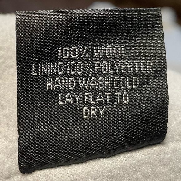 Peruvian style beanie. 100% wool. Fleece-lined. Fits 4 y.o. to Large adult. - Picture 5 of 5